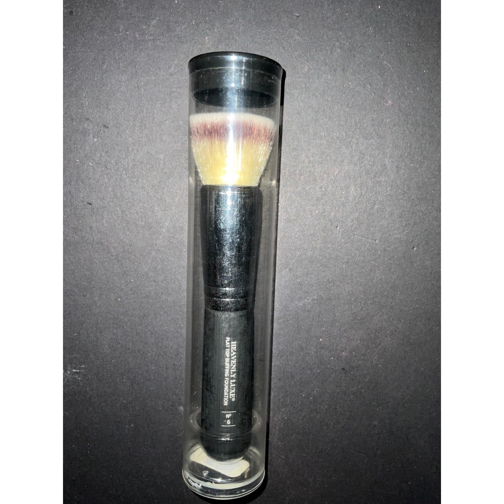 IT Cosmetics Flat Top Buffing Foundation Brush #6 Heavenly Luxe Makeup Tool